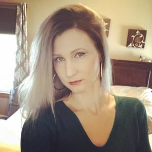Meet your Posher, Cassandra
